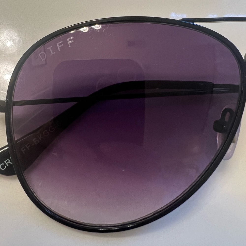 Diff Sunglasses - image 4